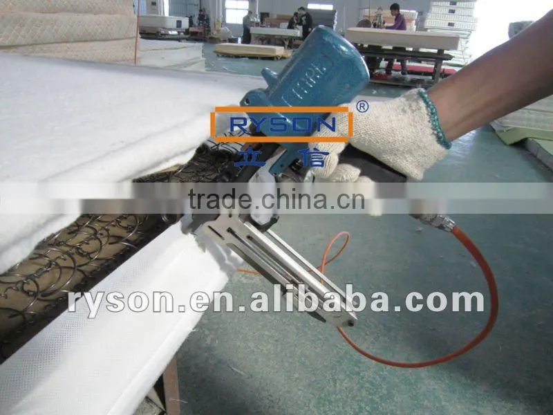 Easily operated Hog-Ring(HR22) nailer