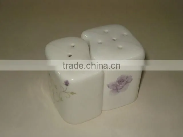 empty ceramic salt & pepper shaker with metal stand