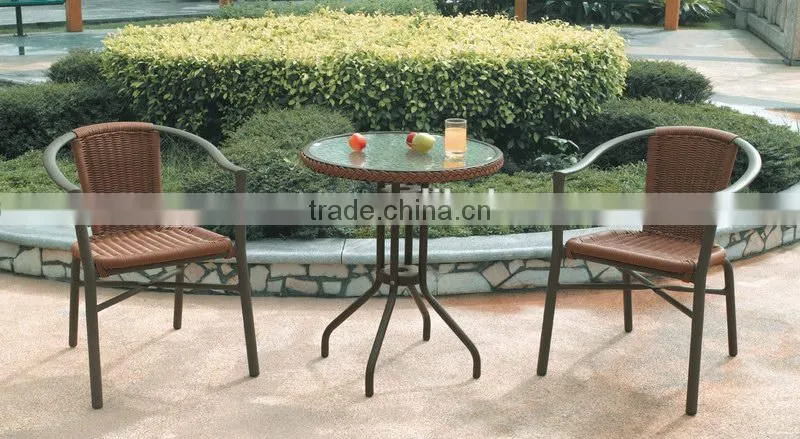 Rattan chair metal legs