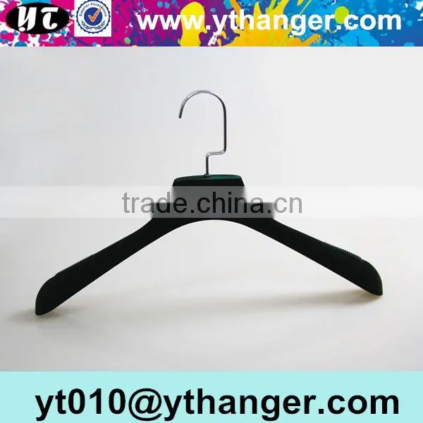 YY0520 high end men suit clothes velvet hangers with bar logo mens t shirts plastic hanger