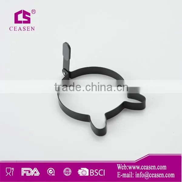 Metel with nonstick painting flower shape cookie cutter