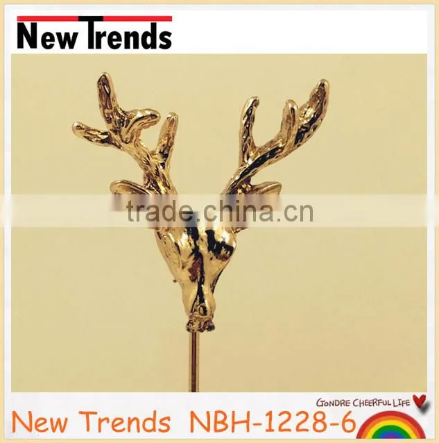 Wholesale deer shirt collar pins alloy deer lapel pin