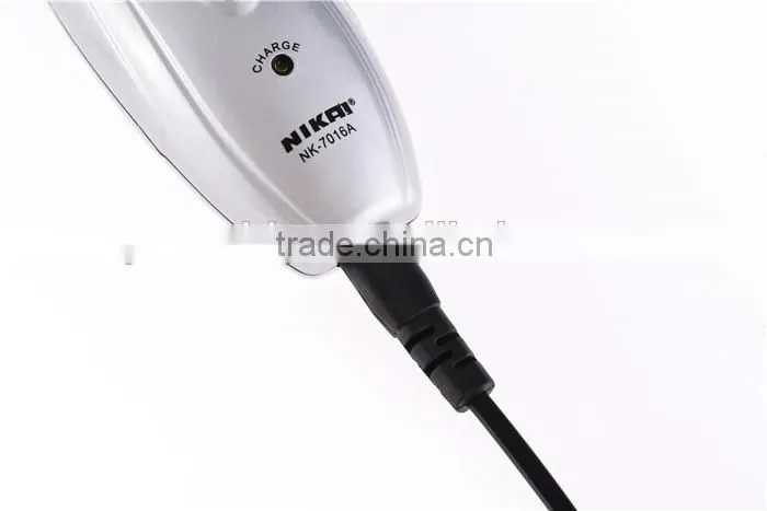 Triple blade rechargeable shaver beard shaver