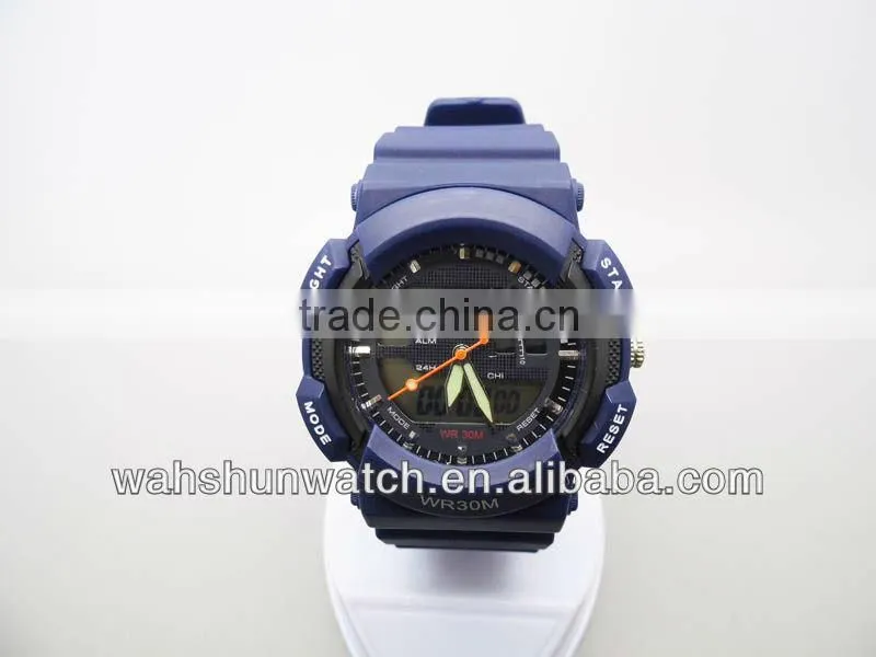 2013 best selling smart china digital movement sports hand watch