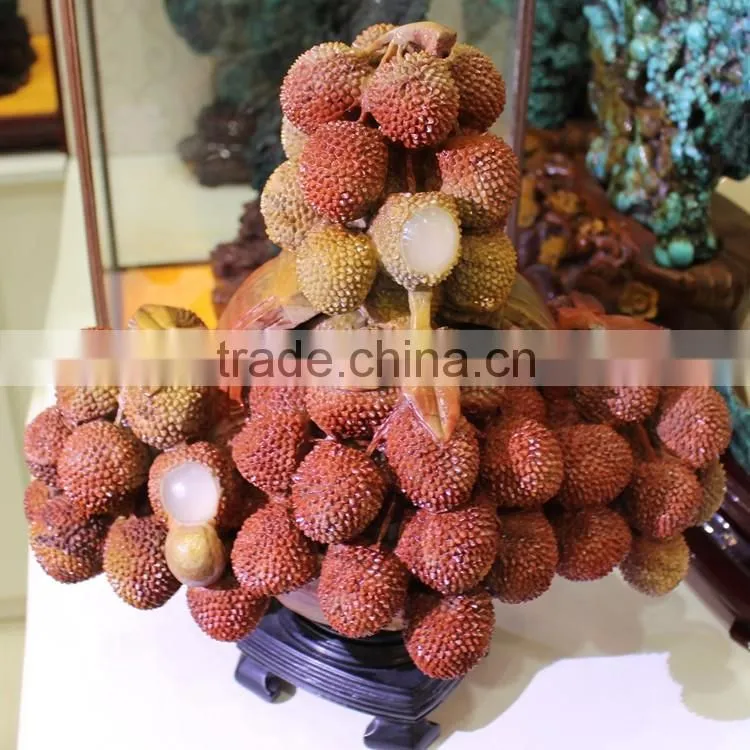 Natural beautiful agalmatolite stone Lychee Tree