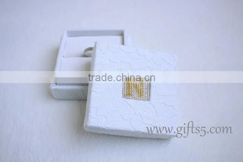 Luxury fancy unique white wedding rings jewellery box with beaded name plate of N
