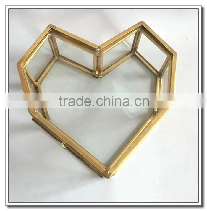 A~~ Air Plant Holder Sculpture Terrarium: big diamond shape geometric hanger planter>< air plant glass geometric terrarium gold