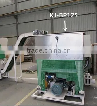oil palm fibers hydraulic brick making machine 7.5kw exported to Russia