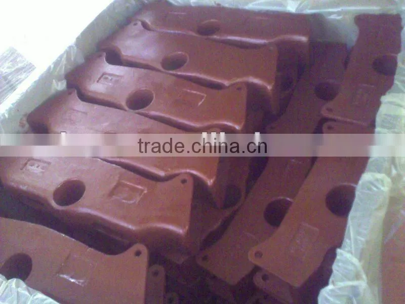 Hutch equalizer with bushing