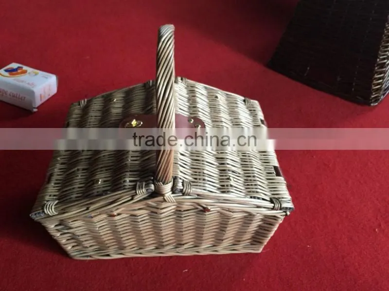 mountain shape wichker picnic basket with handle and leather connect