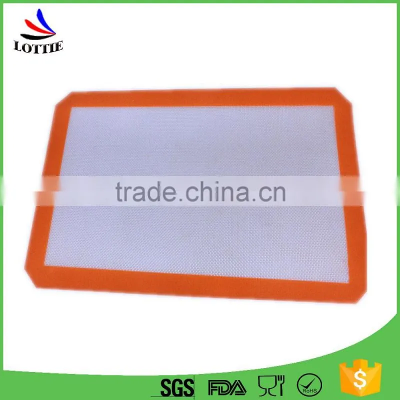 Hot selling Food grade green heat insulated Anti-skid silicone coasters from china