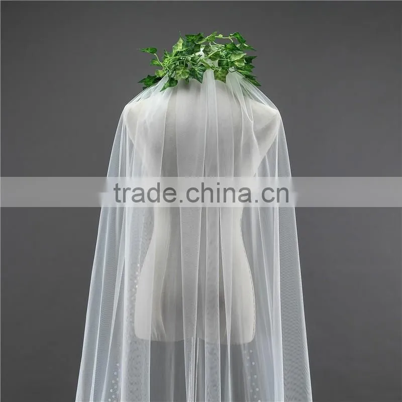 2017 wholesale Wholesale White Wedding Lace Bridal Veils long Tulle veils HL01