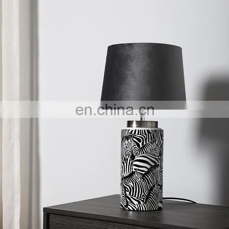 Creative Nordic design zebra pattern cylinder shape ceramic material hotel table lamp for home decor