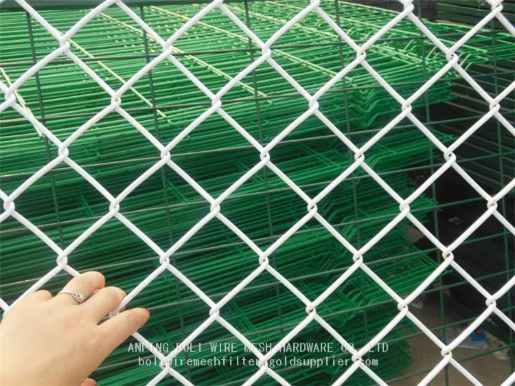 3-0mm-Galvanized-Chain-Link-Fence-Diamond-Mesh-Fence-in-Good-Price