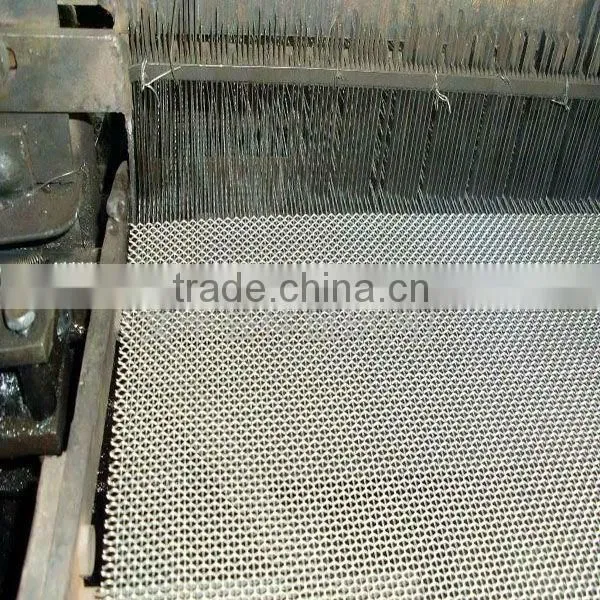 hook with steel reinforced mine mesh screen