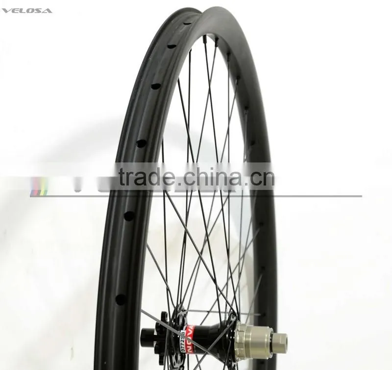 Mountain bike hookless XC offset tubeless ready wide 30mm carbon wheelset clincher pro 29" mtb carbon Asymmetrwheel