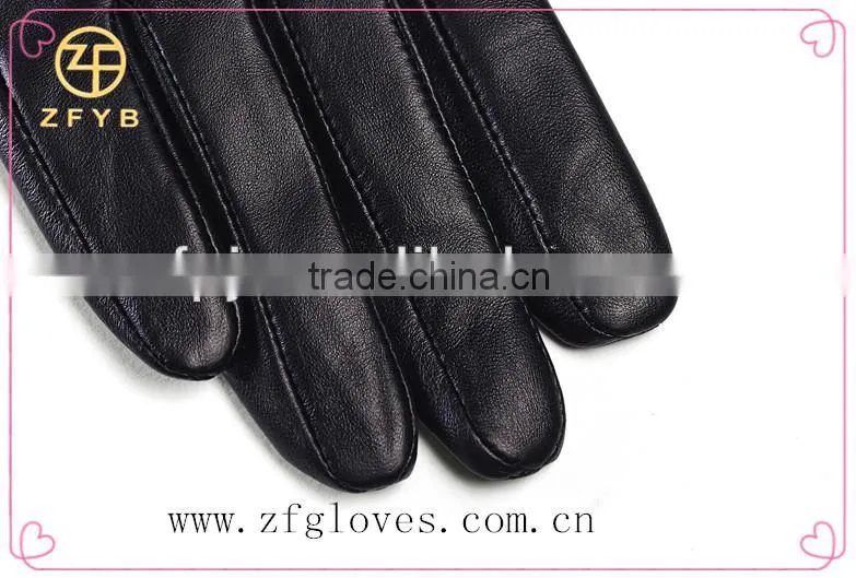 ZF 2678 Unique Design and New style Leather Glove Manufacturers