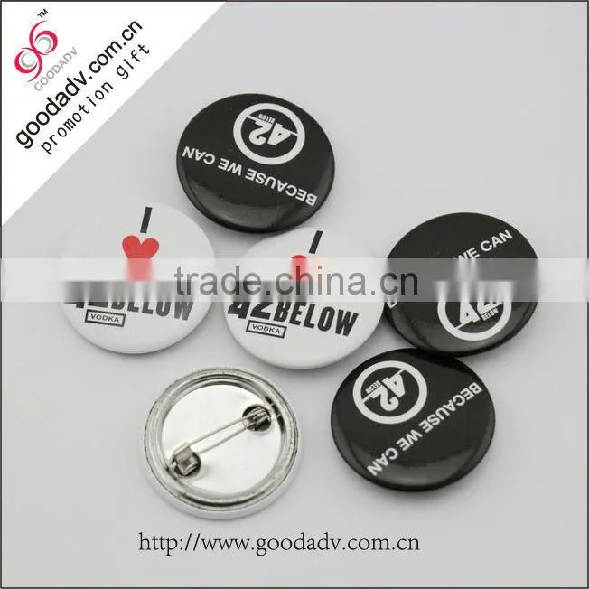 Fashion business gift tinplate custom metal pilot wings pin badge