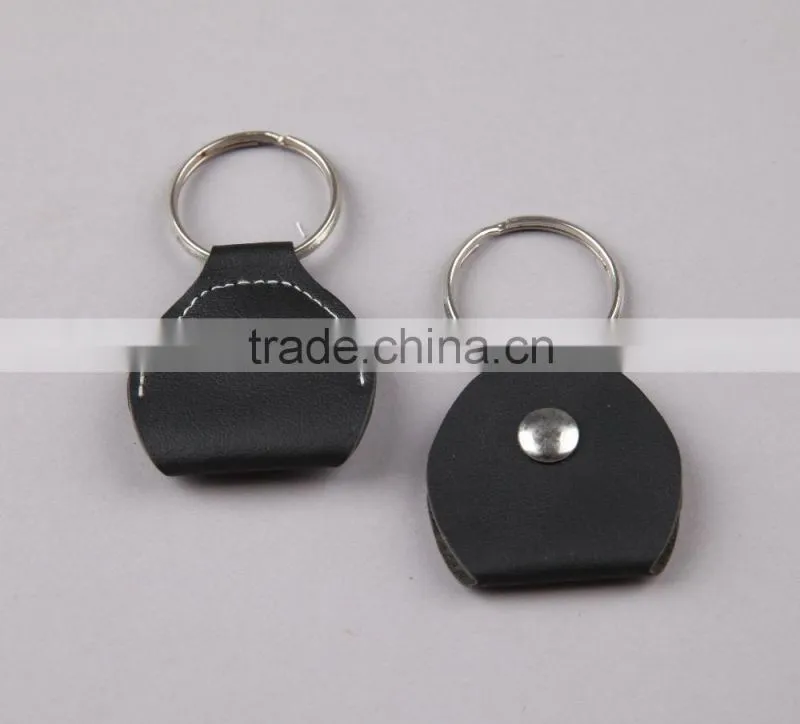 Promotional Blank Black Leather Pouch Key Chain with Nail without logo