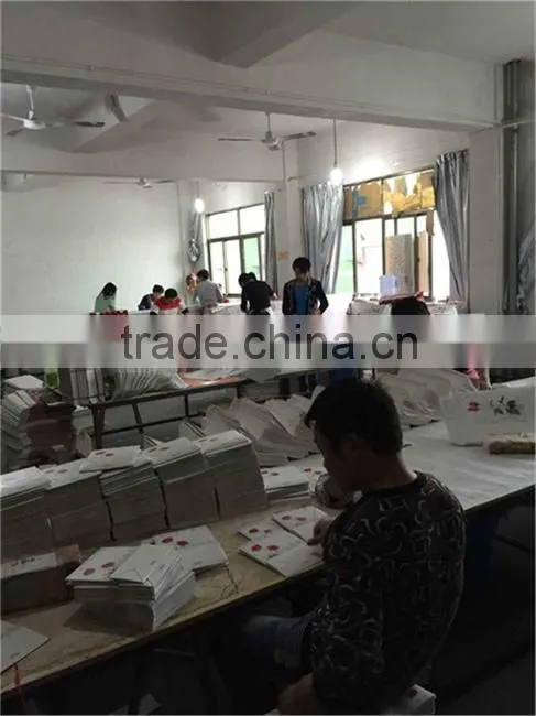 China Gift Paper Bag Manufactures Christmas Paper Package Bag