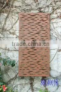 Metal decorative wall plaque