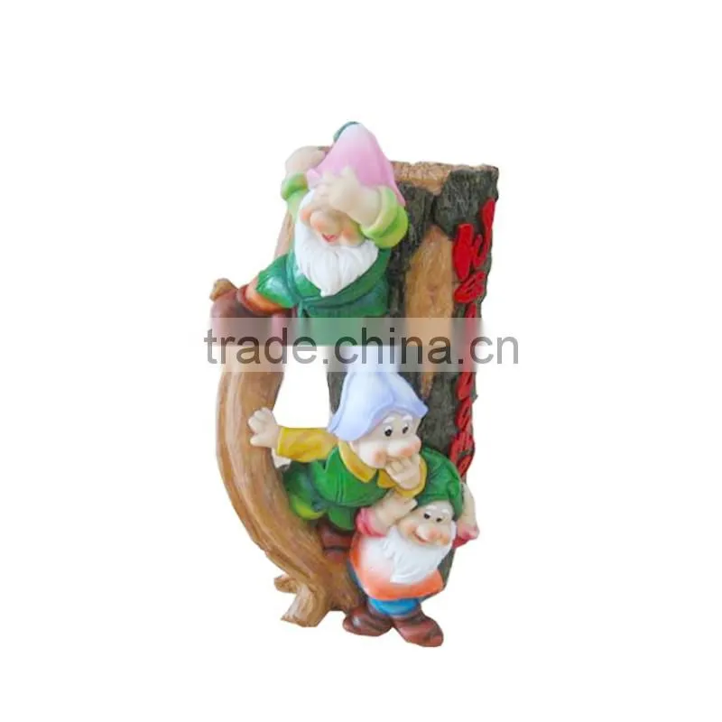 Polyresin garden gnome