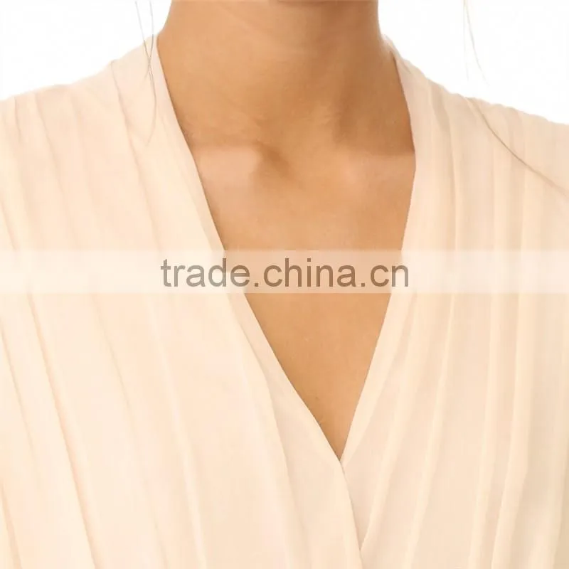 2017 OEM Long Bell Sleeves Surplice Neckline Deep Pleated Blouse
