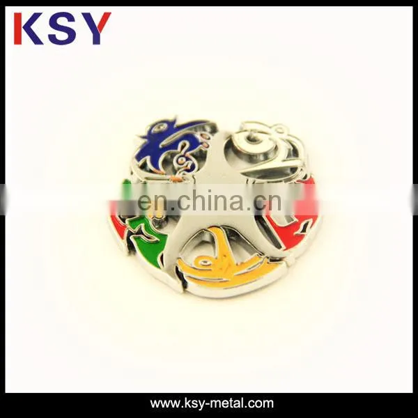High quality custom Metal Pin On Badge for garment