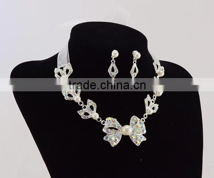 Fashion Style of Lace Pearl Jewelry Set for Wedding Popular Necklace