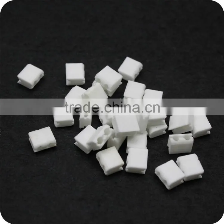 high temperature resistance 1-8 holes insulating C220 steatite ceramic insulator for heating circle