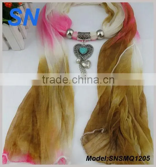 Latest fashion new design peach heart pendant scarf