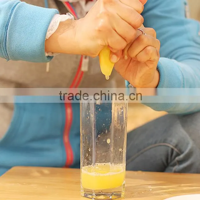 Promotional food grade silicone lemon juicer