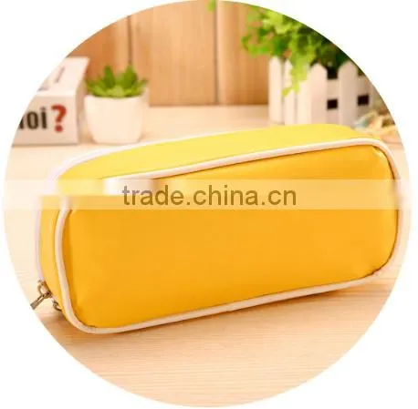 2016 New cartoon design large volume pencil bag