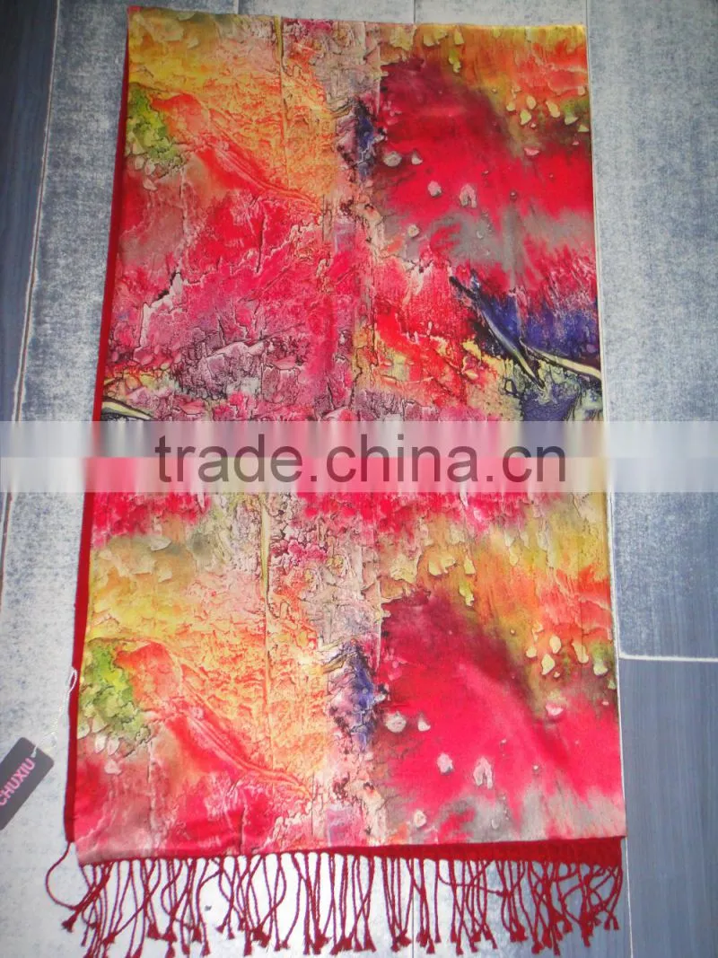 No MOQ Factory Direct Free Sample Custom Design Silk Raised Scarves Manufacturer in China
