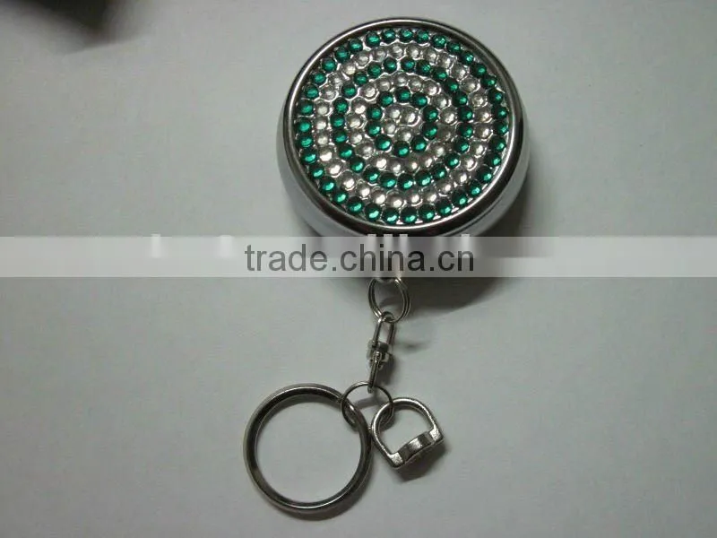 mini metal ashtray with round shape
