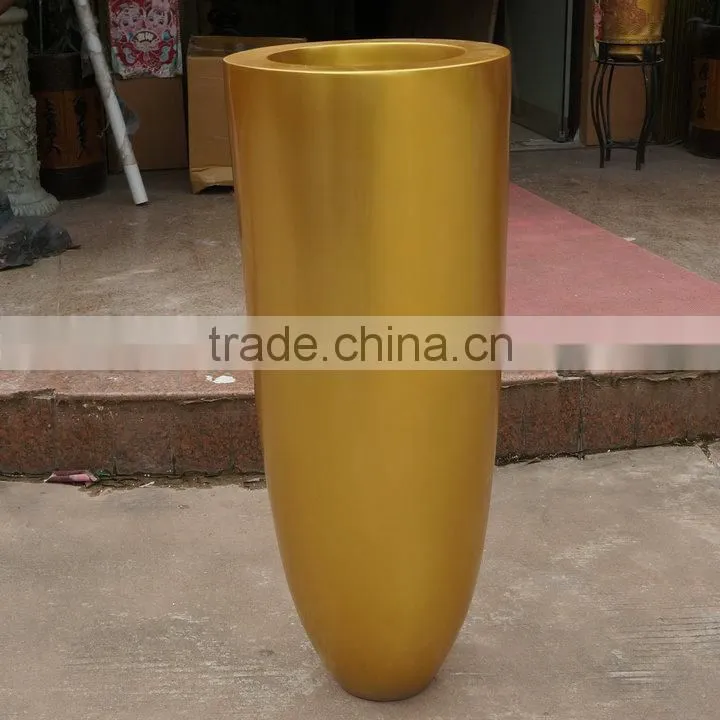 Giant round modern planter