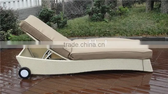 Rattan sun lounger