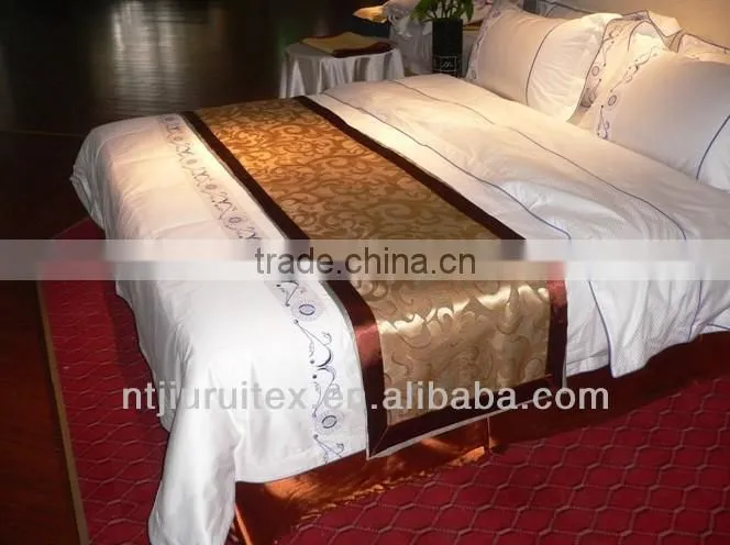 damask bed runner