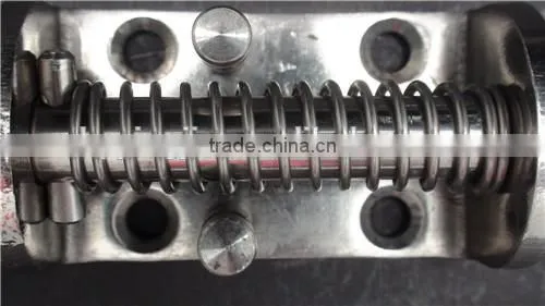 02413 Truck spring latch lock