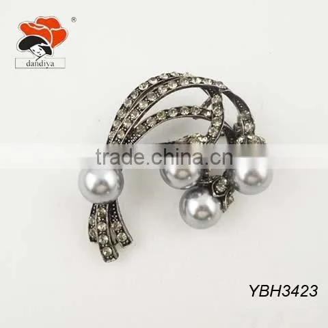 occident fashion rhinestone white or gray pearl wedding brooch jewelry in bulk