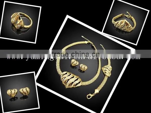 akbar style full gold jewelry set ,Indian gold jewelry set ,ancient style jewelry set