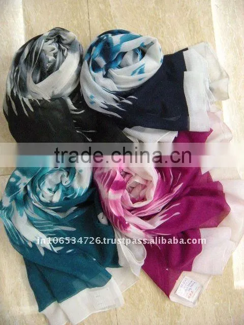 2013 Newest Printed Polyester women Pareo/Scarf