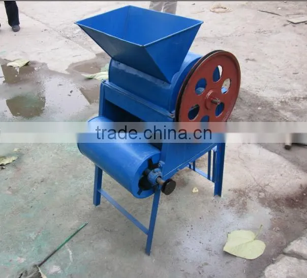automatic peanut sheller/peanut shelling machine with low price