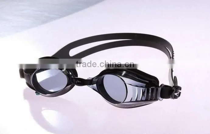 Plastic Diving Glasses