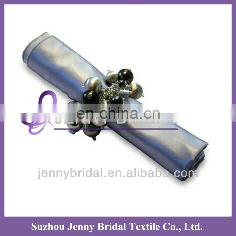 NP008D Gold organza tie and blush taffeta table cloth and table napkin