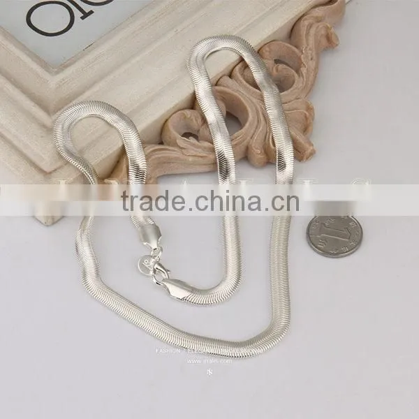 2014 free sample available classic custom fashion necklace vner