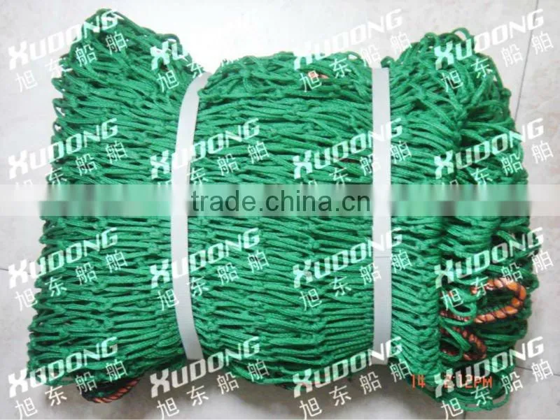PP green knotless trailer cargo net