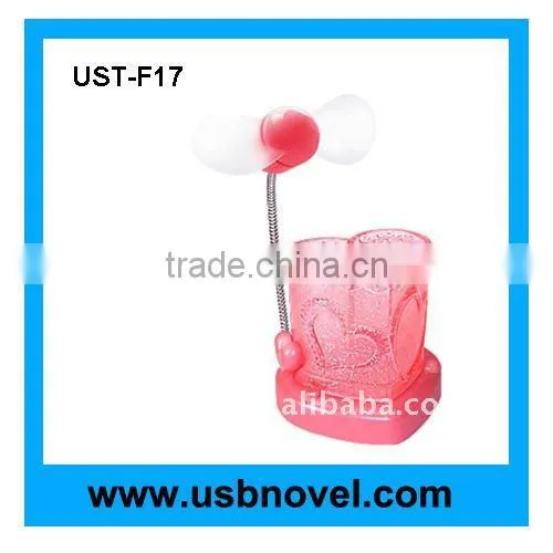 USB fan with pen holder function
