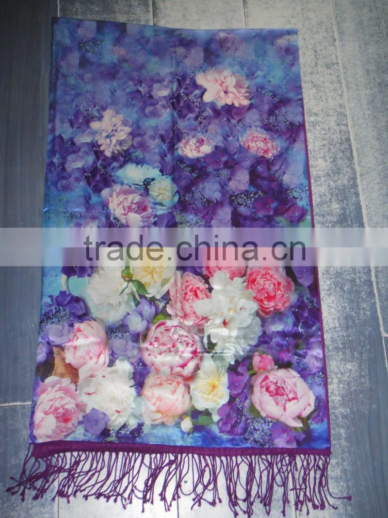 No MOQ Factory Direct Free Sample Custom Design Silk Raised Scarves Manufacturer in China