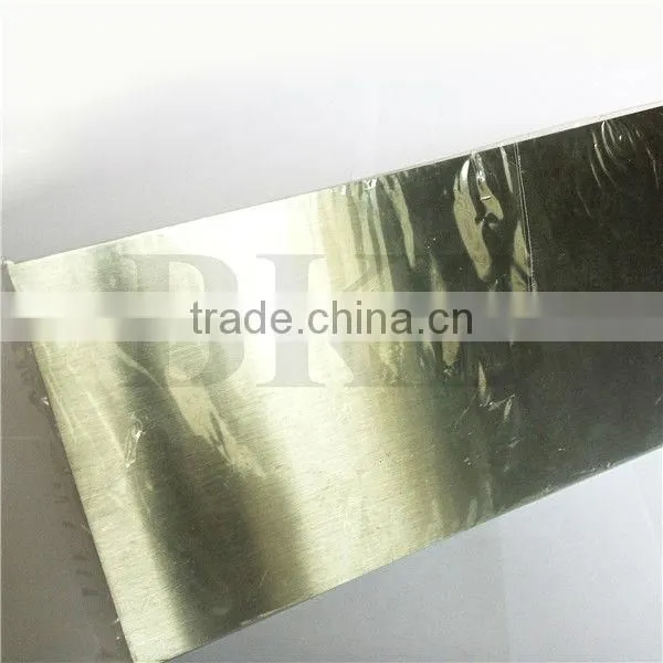 Stainless steel plastering trowel with wooden handle